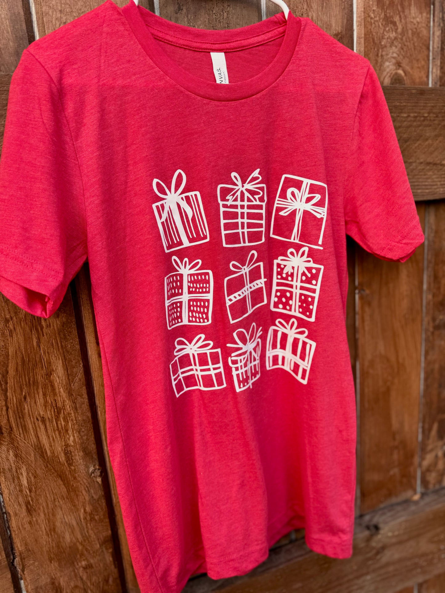 Present Tee 🎁